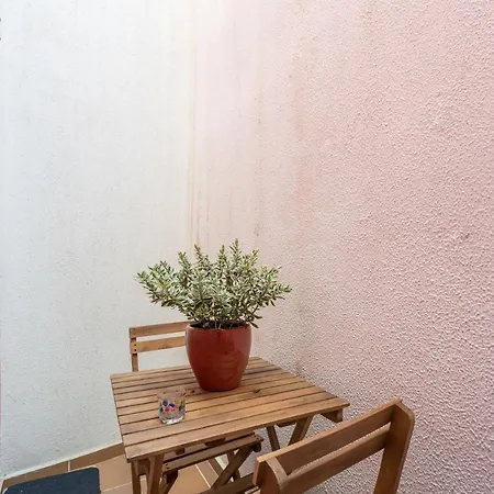 Cozy Loft Silencioso A Graca Апартаменты